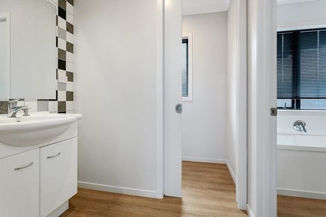 Photo of property in 48b Hamilton Road, Cambridge, 3434