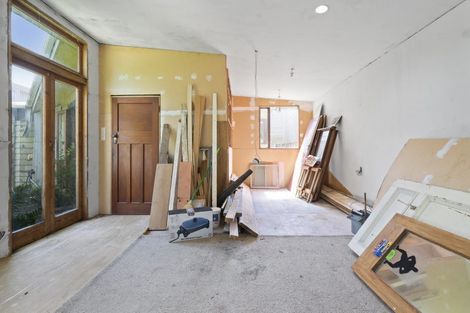 Photo of property in 81 Brougham Street, Mount Victoria, Wellington, 6011
