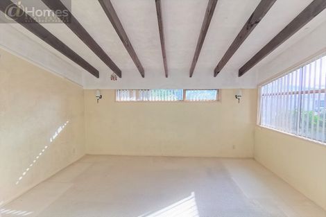 Photo of property in 16 Edgewood Way, Henderson, Auckland, 0612