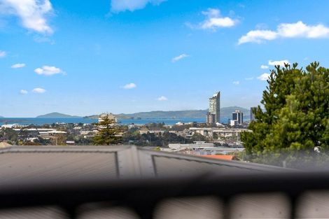 Photo of property in 103/318 Wairau Road, Glenfield, Auckland, 0629