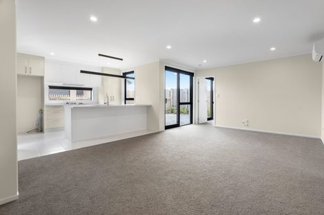 Photo of property in 26 Waruhia Crescent, Rototuna North, 3281