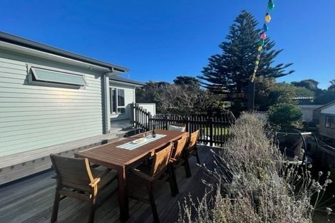 Photo of property in 19 Allen Road, Raumati Beach, Paraparaumu, 5032