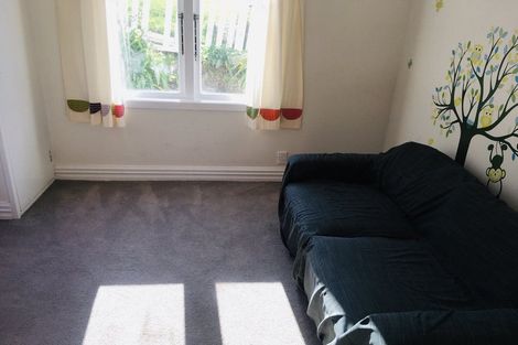 Photo of property in 62 Eden Street, Island Bay, Wellington, 6023