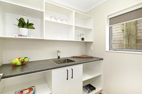 Photo of property in 127 Amesbury Drive, Churton Park, Wellington, 6037