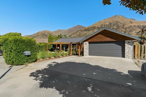 Photo of property in 13 Poolburn Court, Lake Hayes, Queenstown, 9304