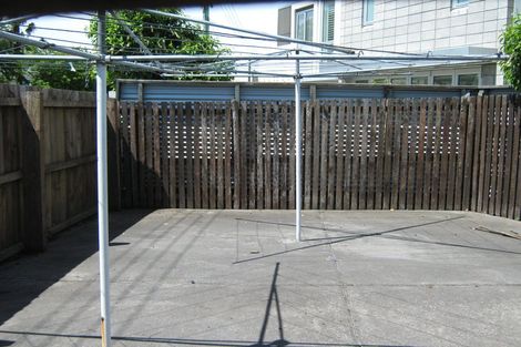 Photo of property in 2/22 Clare Road, St Albans, Christchurch, 8014