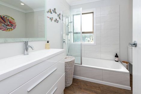 Photo of property in 49 Union Road, Howick, Auckland, 2014