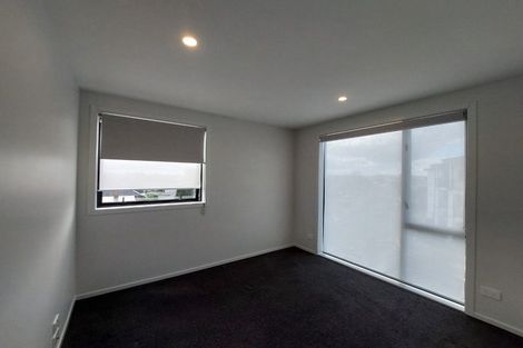 Photo of property in 1/1 Fruitvale Road, New Lynn, Auckland, 0600