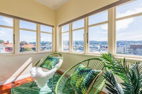 Photo of property in 2u2 Hawker Street, Mount Victoria, Wellington, 6011