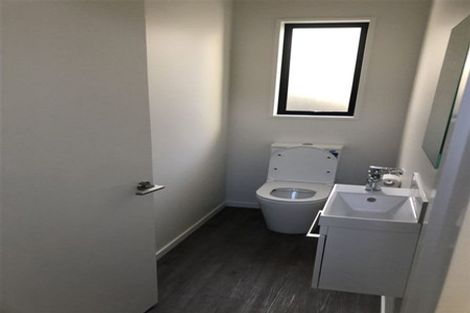 Photo of property in 49 Olliviers Road, Phillipstown, Christchurch, 8011