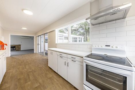 Photo of property in 140 Great South Road, Manurewa, Auckland, 2102