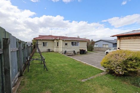 Photo of property in 23 Nichol Street, Heidelberg, Invercargill, 9812