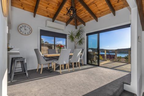 Photo of property in 10 Kinloch Place, Papakowhai, Porirua, 5024