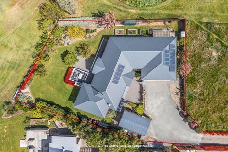 Photo of property in 4 Pisa Moorings Road, Mount Pisa, Cromwell, 9383