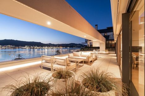 Photo of property in 2/308 Oriental Parade, Oriental Bay, Wellington, 6011