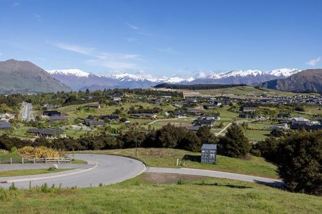 Photo of property in 7 Highfield Ridge, Wanaka, 9305