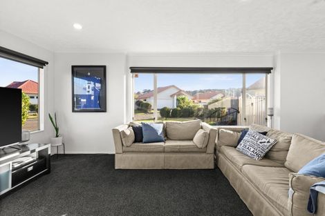 Photo of property in 5 Wilton Row, Taradale, Napier, 4112