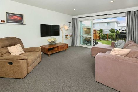 Photo of property in 27 Apple Orchard Way, Sunnyvale, Auckland, 0612