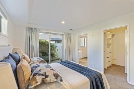 Photo of property in 1 Howe Place, Upper Vogeltown, New Plymouth, 4310