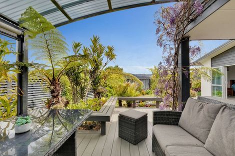 Photo of property in 20 Roseberry Place, Whitianga, 3510