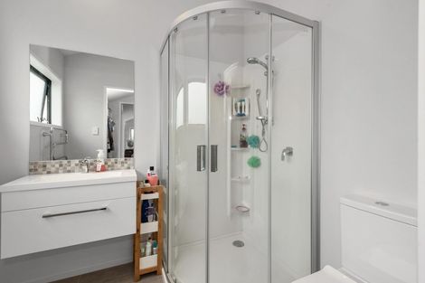 Photo of property in 4/87 Rototuna Road, Rototuna, 3210