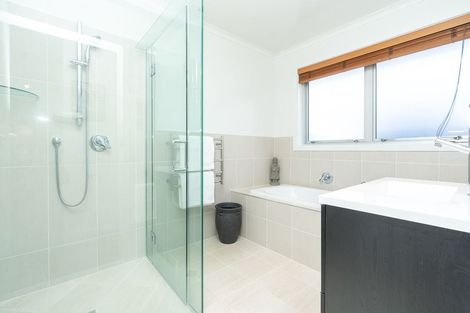 Photo of property in 2 Partington Place, Beerescourt, Hamilton, 3200