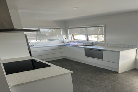 Photo of property in 1/3 Argyle Terrace, Milford, Auckland, 0620