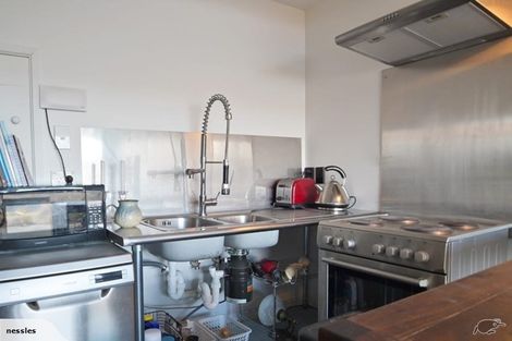 Photo of property in 28 Ferry Street, Seatoun, Wellington, 6022