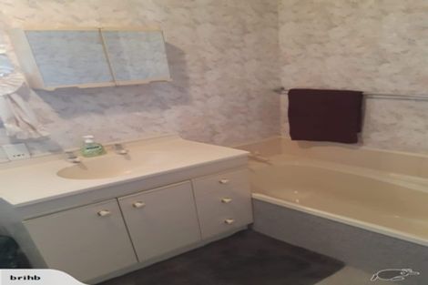 Photo of property in 2/432 Gloucester Street, Taradale, Napier, 4112