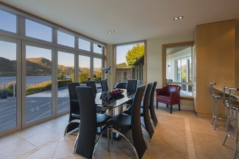 Photo of property in 371 Peninsula Road, Kelvin Heights, Queenstown, 9300