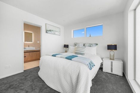 Photo of property in 111 Tributary Parade, Karaka, 2578