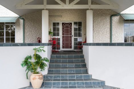 Photo of property in 26 Tauroa Road, Havelock North, 4130