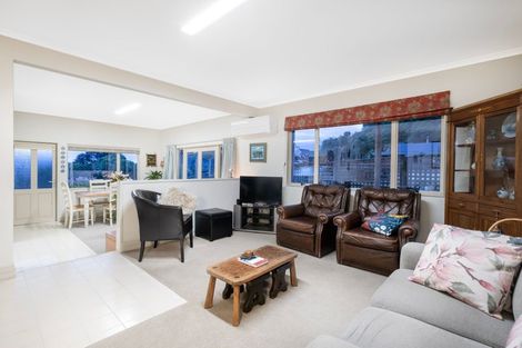 Photo of property in 109 Eskdale Road, Papakowhai, Porirua, 5024