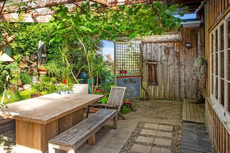 Photo of property in 123b Colombo Road, Waiuku, 2123