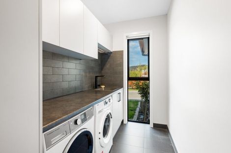 Photo of property in 13 Kotare Drive, Wanaka, 9305