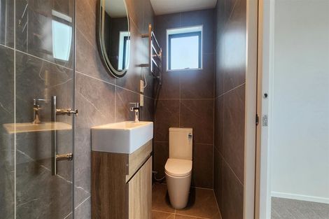 Photo of property in 17 John Gray Street, Papakura, 2110