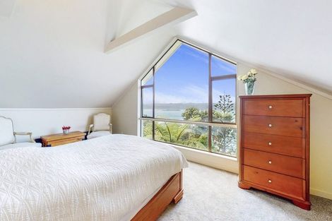 Photo of property in 8 Ranikhet Way, Khandallah, Wellington, 6035