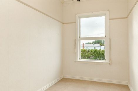 Photo of property in 9 Queen Street, Westport, 7825