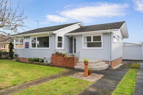 Photo of property in 13 Mickle Street, Te Atatu South, Auckland, 0610