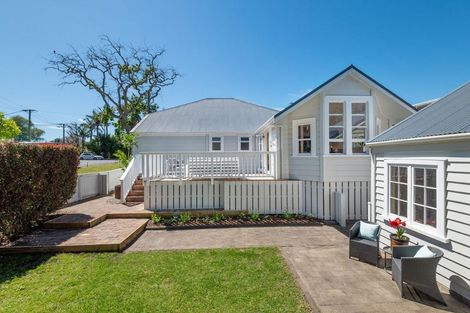 Photo of property in 95 Vauxhall Road, Devonport, Auckland, 0624