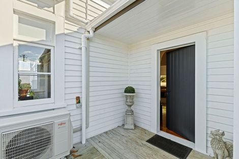 Photo of property in 2c Saint Leonard Street, Saint Johns Hill, Whanganui, 4501