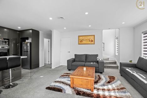 Photo of property in 22a Survila Street, Takanini, 2110