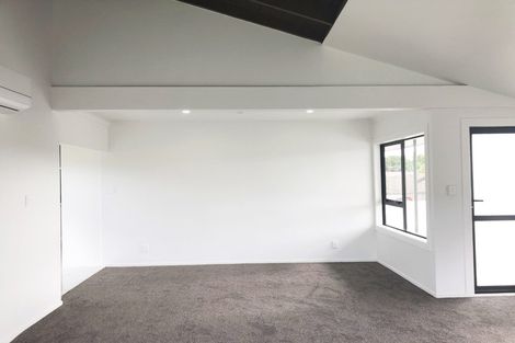 Photo of property in 10b Gifford Road, Papatoetoe, Auckland, 2025