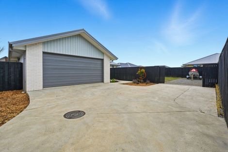 Photo of property in 5 Hunter Lane, Amberley, 7410