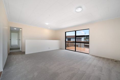 Photo of property in 51 Hindmarsh Street, Henderson, Auckland, 0612