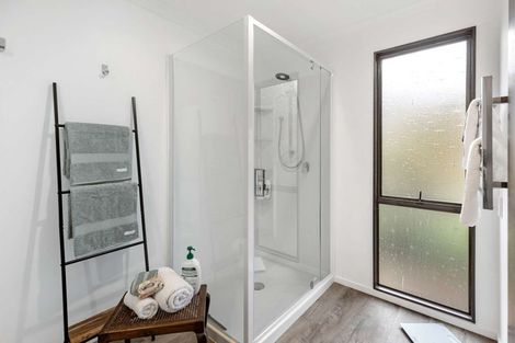 Photo of property in 19 Ashburn Lane, Awapuni, Palmerston North, 4412