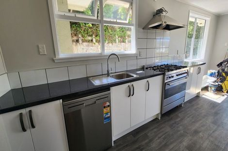 Photo of property in 18 Major Drive, Kelson, Lower Hutt, 5010