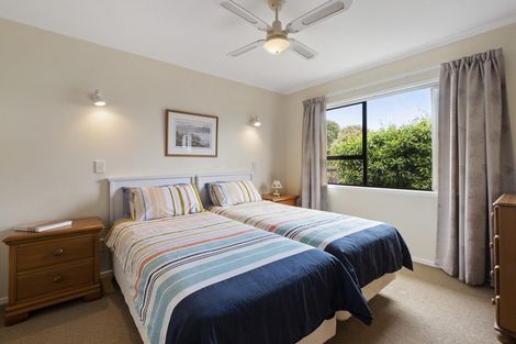 Photo of property in 28 Jandell Crescent, Bucklands Beach, Auckland, 2014