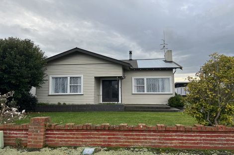 Photo of property in 121 Heretaunga Street, Palmerston North, 4414