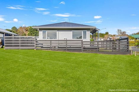 Photo of property in 1/58 Riversdale Drive, Merrilands, New Plymouth, 4312